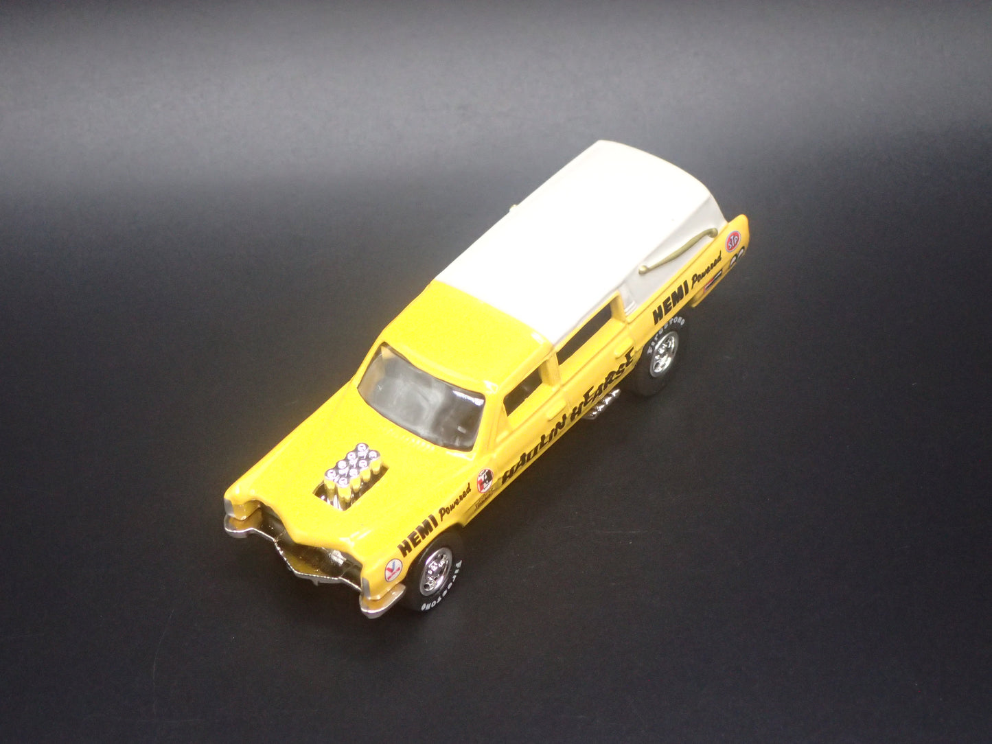 HAULIN HEARSE MOONEYES DRAGSTER NHRA 1:64 SCALE DIECAST MODEL CAR