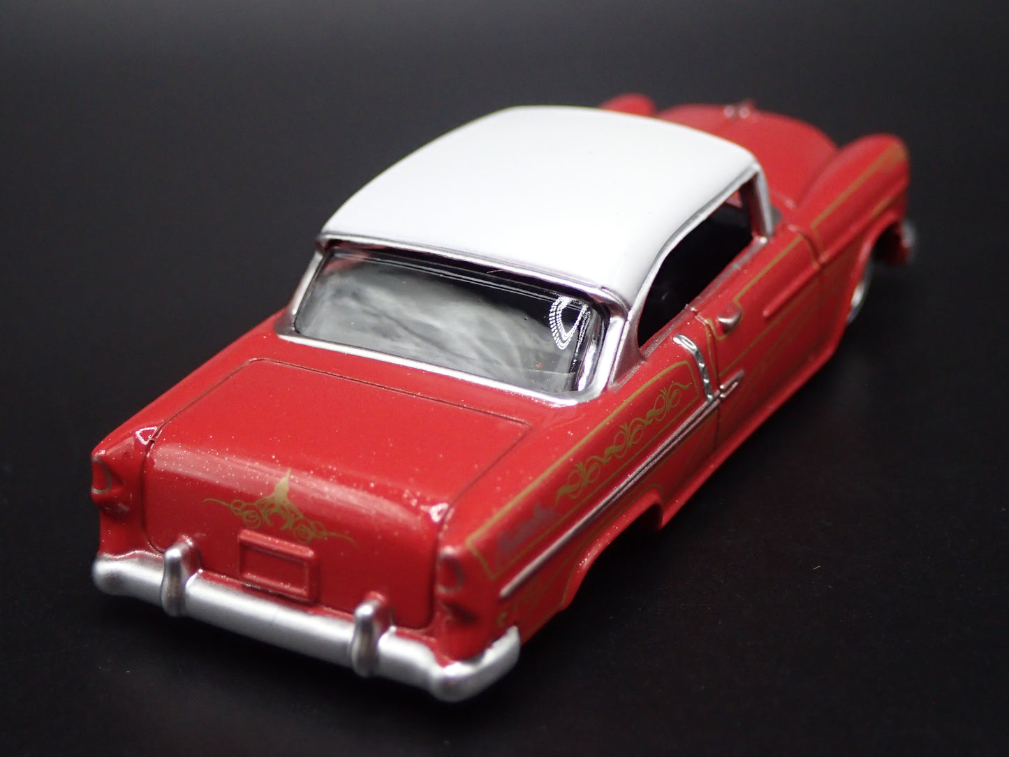 1955 55 CHEVY CHEVROLET BEL AIR LOWRIDER 1:64 SCALE DIORAMA DIECAST MODEL CAR