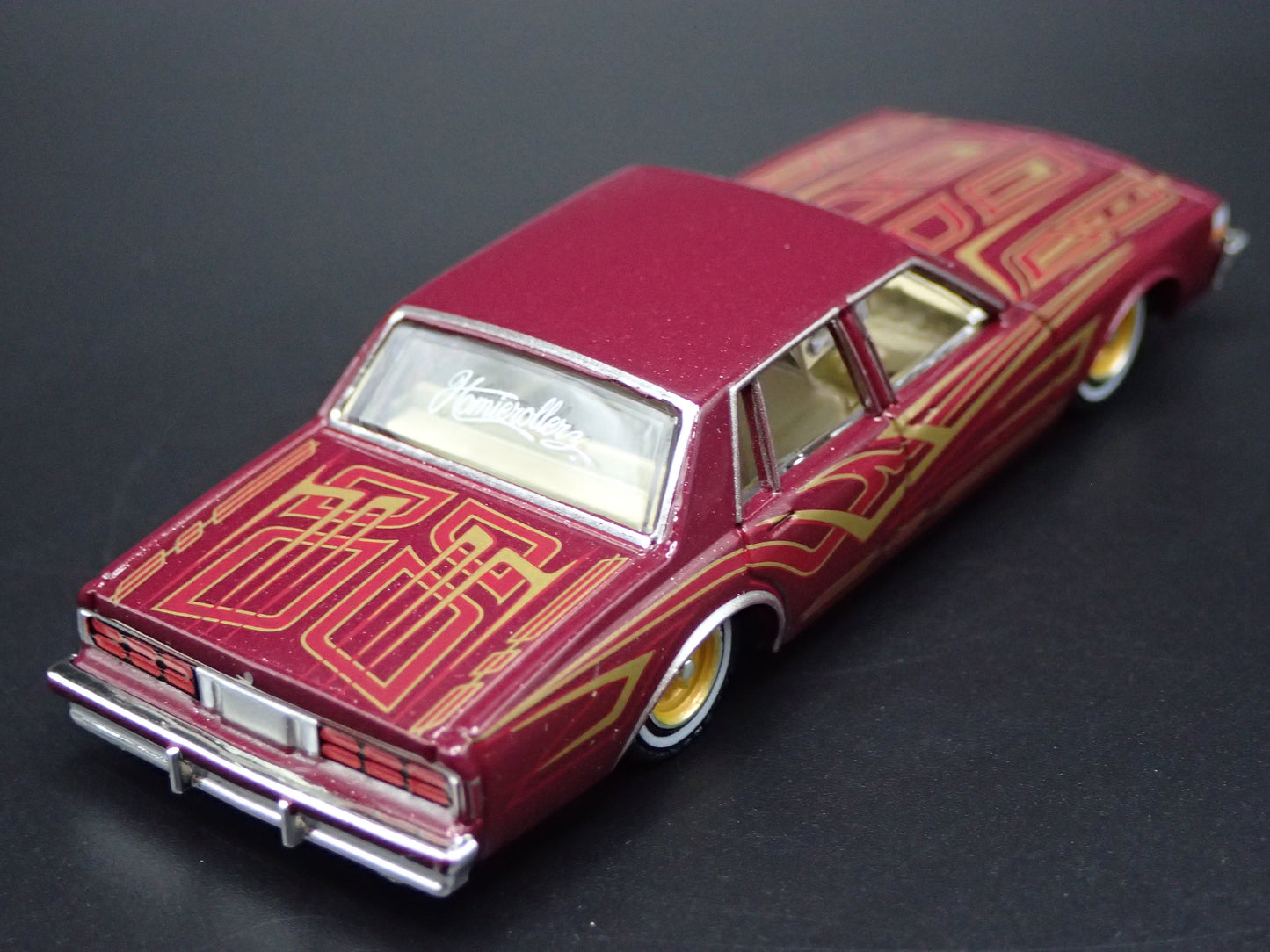 1990 90 CHEVY CHEVROLET CAPRICE CLASSIC LOWRIDER 1/64 SCALE DIECAST MODEL CAR