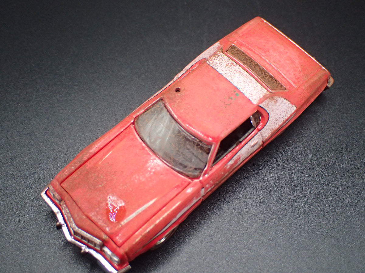 1976 76 FORD GRAN TORINO STARSKY & HUTCH BARN FIND 1:64 SCALE DIECAST CAR