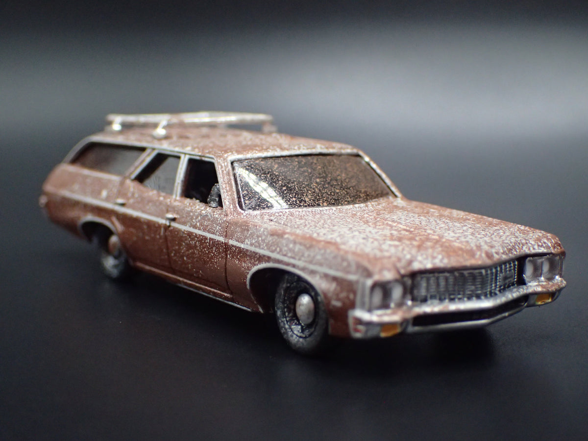 1970 CHEVY CHEVROLET KINGSWOOD ESTATE STATION WAGON BARN FIND 1/64 DIECAST CAR