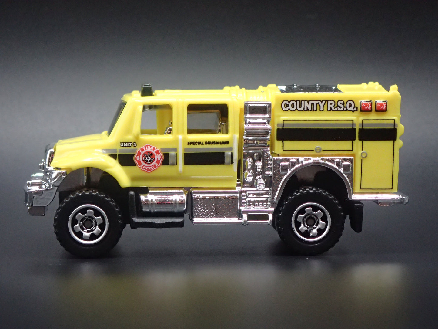 INTERNATIONAL WORKSTAR BRUSH FIRE TRUCK COUNTY RSO 1:64 MB SCALE DIECAST MODEL CAR
