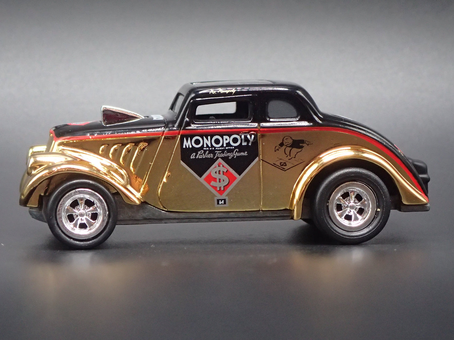 1933 33 WILLYS GASSER W MONOPOLY GOLD 1:64 SCALE COLLECTIBLE DIECAST MODEL CAR