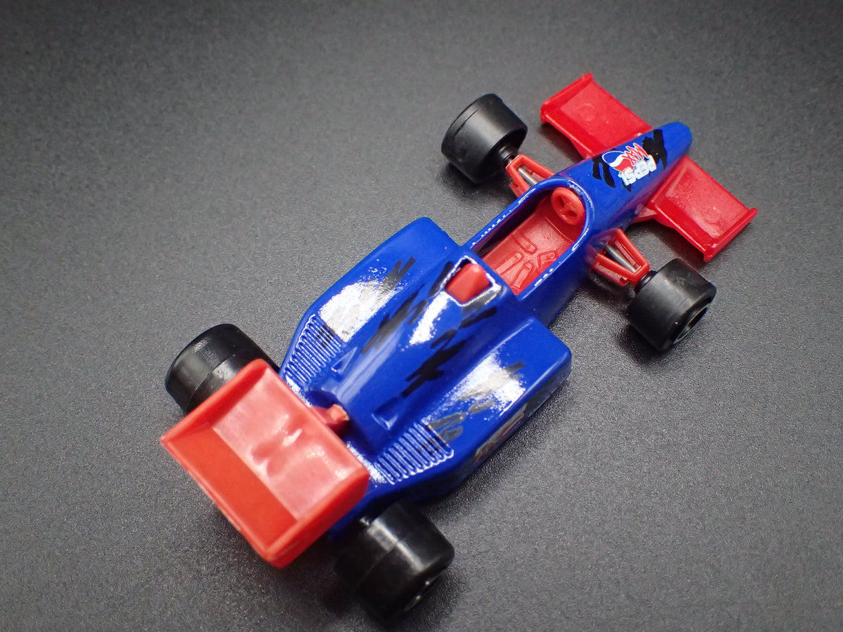 PEPSI INDY RACE CAR 1:64 SCALE COLLECTIBLE DIORAMA DIECAST MODEL CAR