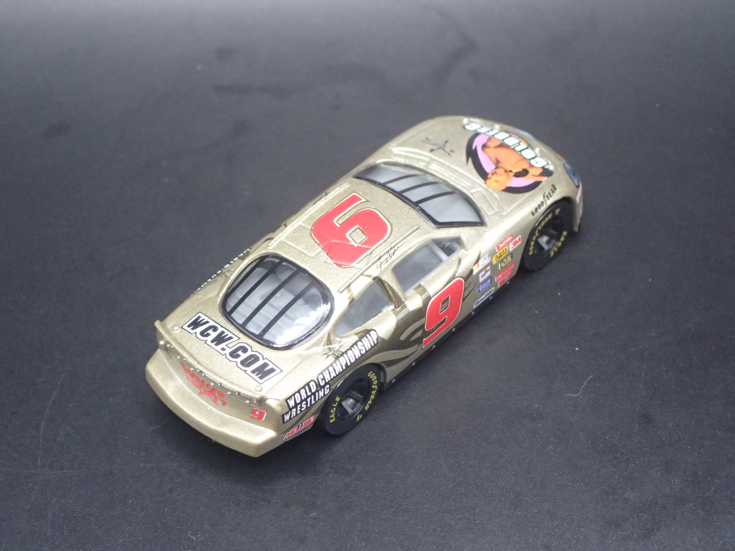 1999 99 FORD TAURUS 9 JERRY NADEAU NASCAR 1/64 SCALE DIECAST MODEL CAR