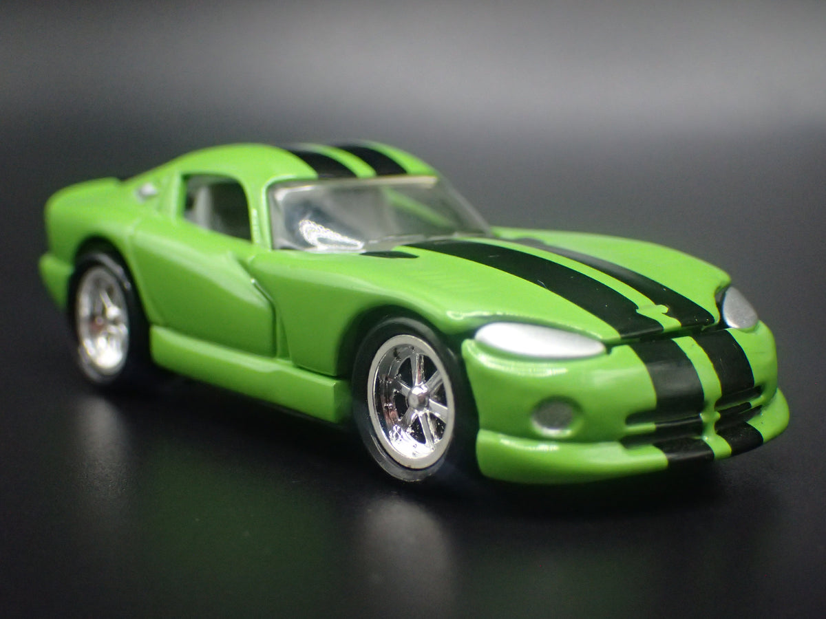 1996-2002 DODGE VIPER GTS GREEN 1:64 SCALE COLLECTIBLE DIECAST MODEL CAR