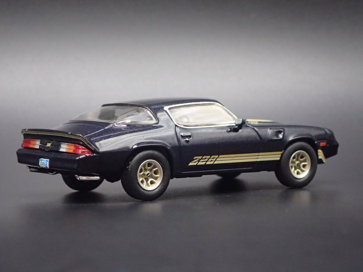 1981 81 CHEVY CHEVROLET CAMARO Z28 BLUE 1:64 SCALE DIORAMA DIECAST MODEL CAR-Burning Rubber Toy Company