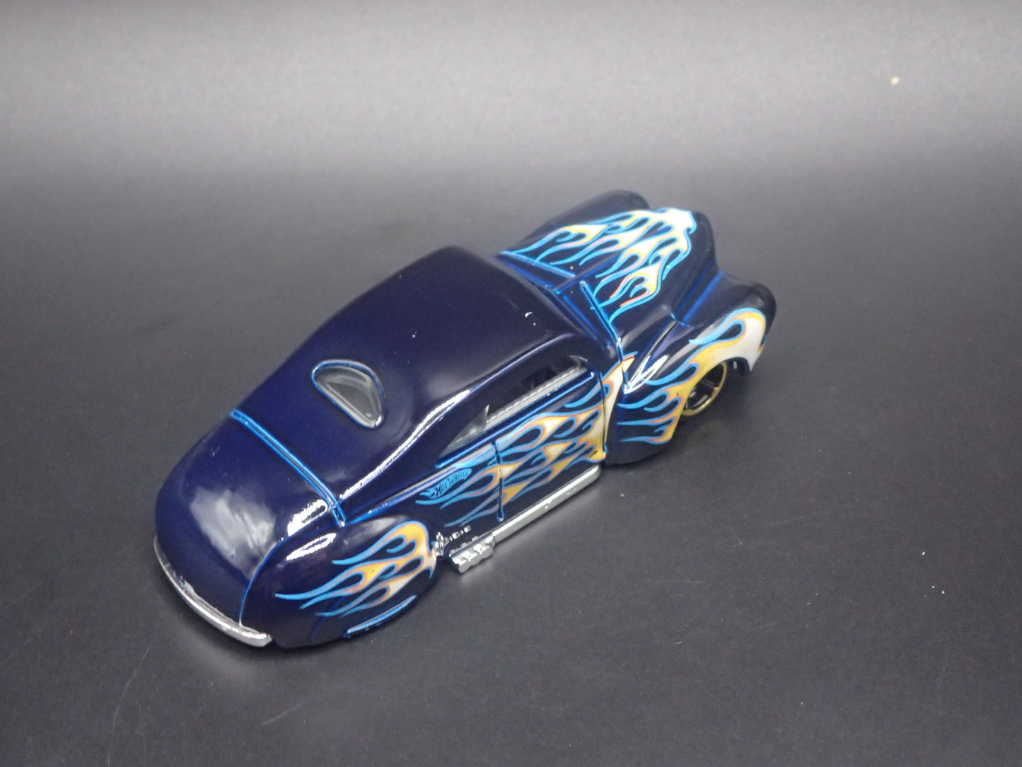 1941 41 FORD TAIL DRAGGER CUSTOM HOT ROD 1:64 SCALE DIORAMA DIECAST MODEL CAR