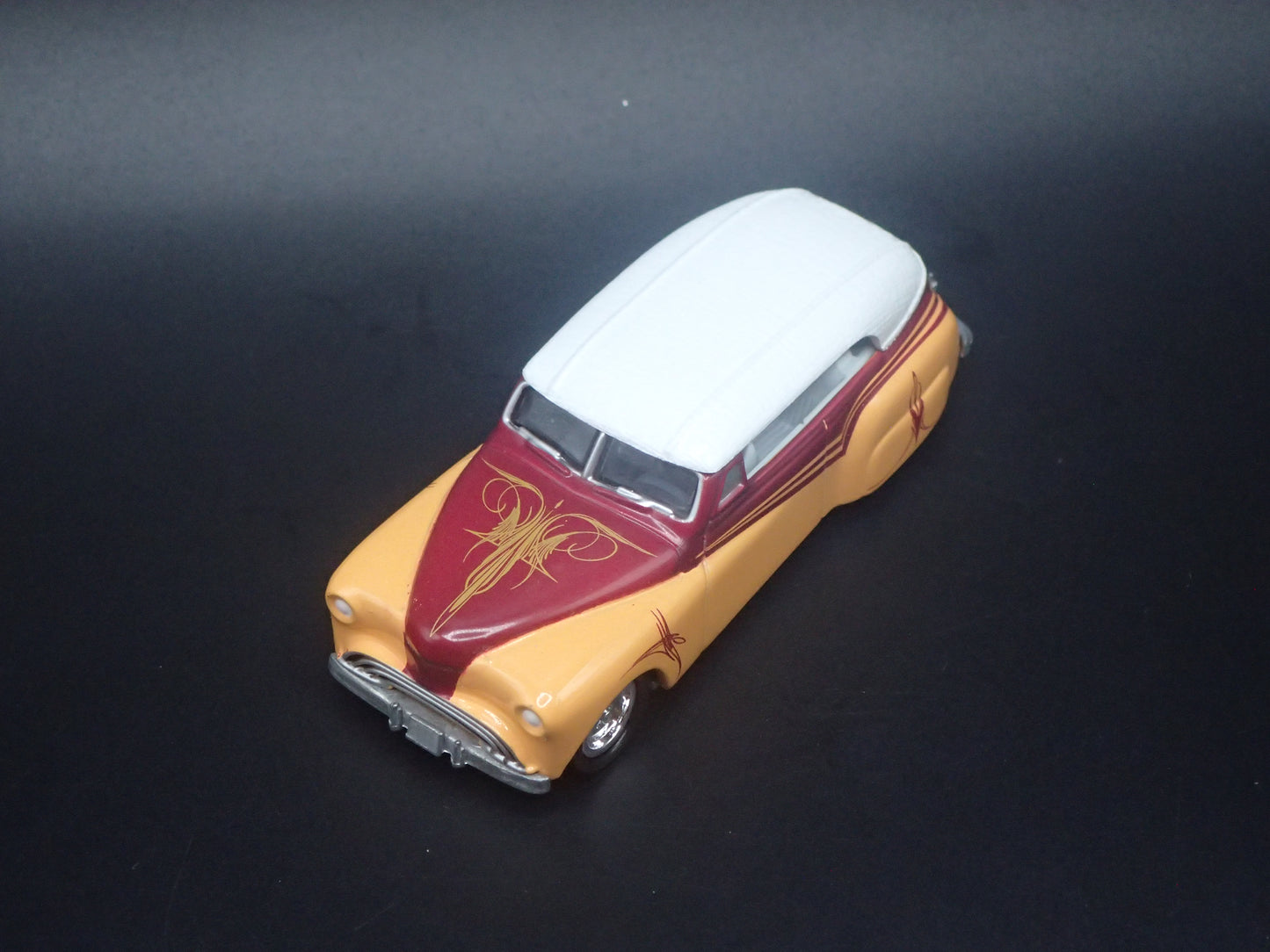 1941 41 PHAETON GEORGE BARRIS CUSTOM YELLOW 1/64 SCALE DIECAST MODEL CAR