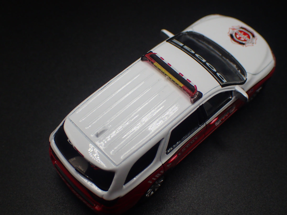 2018-2025 DODGE DURANGO FIRE RESCUE PURSUIT 1:64 SCALE DIORAMA DIECAST MODEL CAR