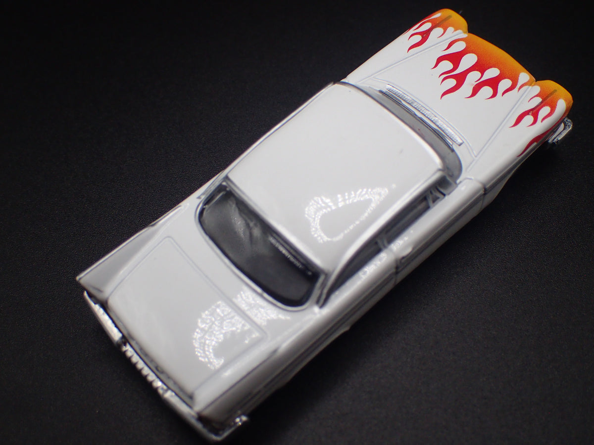 1957 57 PLYMOUTH FURY WHITE 1/64 SCALE COLLECTIBLE DIORAMA DIECAST MODEL CAR