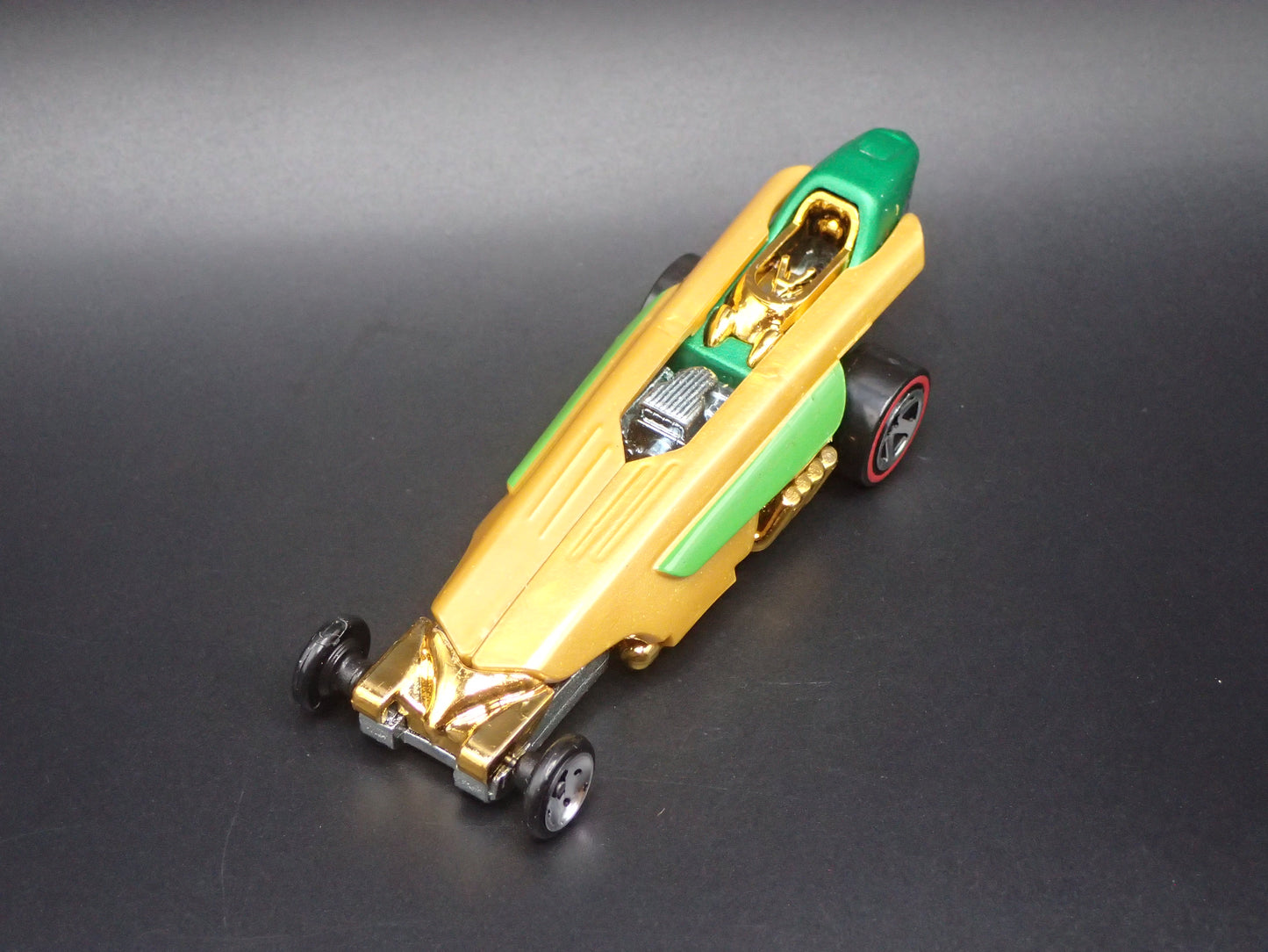HAWKMAN DC COMICS CHARACTER CARS 1:64 SCALE DIORAMA DIECAST MODEL CAR