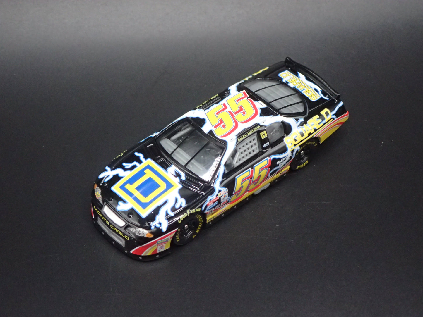 2001 01 CHEVROLET MONTE CARLO 55 BOBBY HAMILTON NASCAR 1:64 SCALE DIECAST MODEL CAR