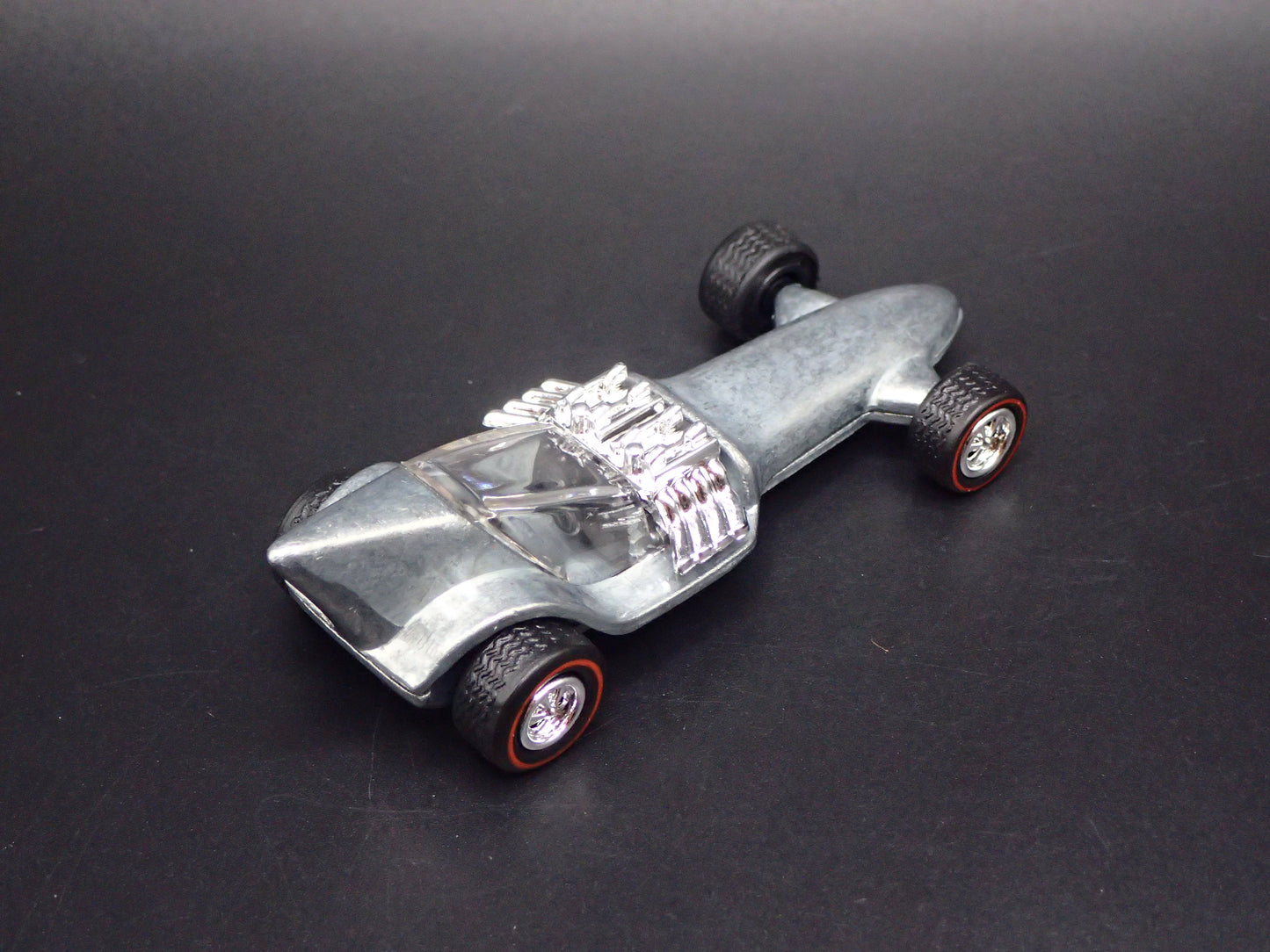 TOPPER SKINNI MINI CUSTOMS 1:64 SCALE COLLECTIBLE DIORAMA DIECAST MODEL CAR