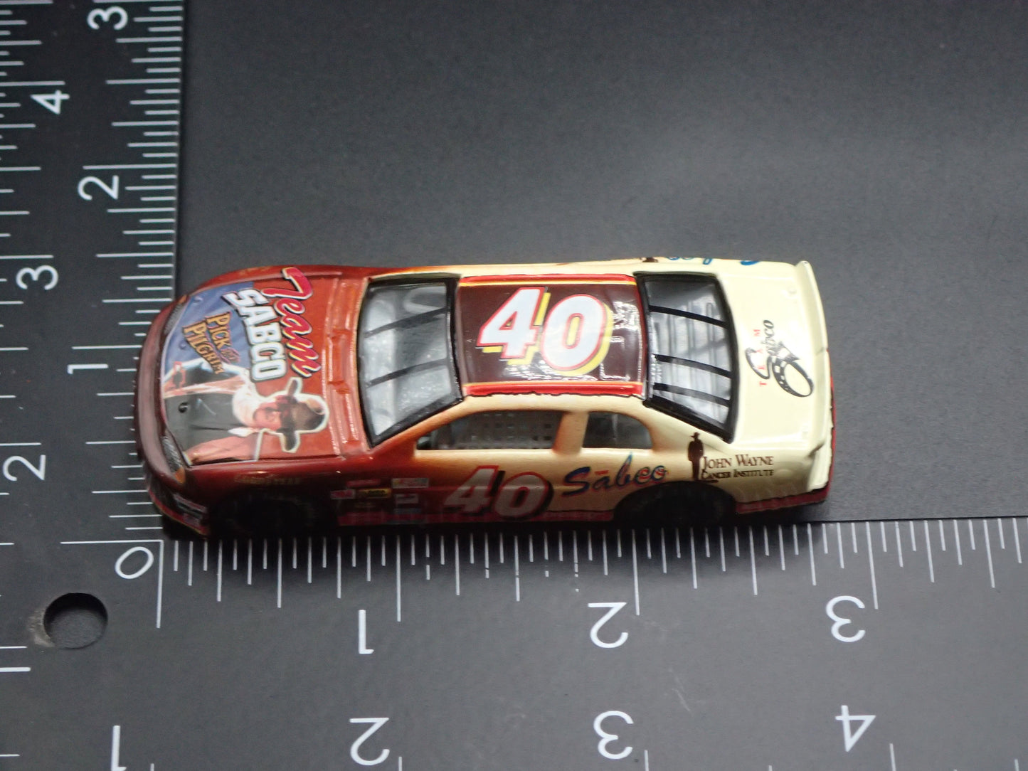 1999 CHEVY CHEVROLET MONTE CARLO 40 STERLING MARLIN NASCAR 1:64 SCALE DIECAST MODEL CAR
