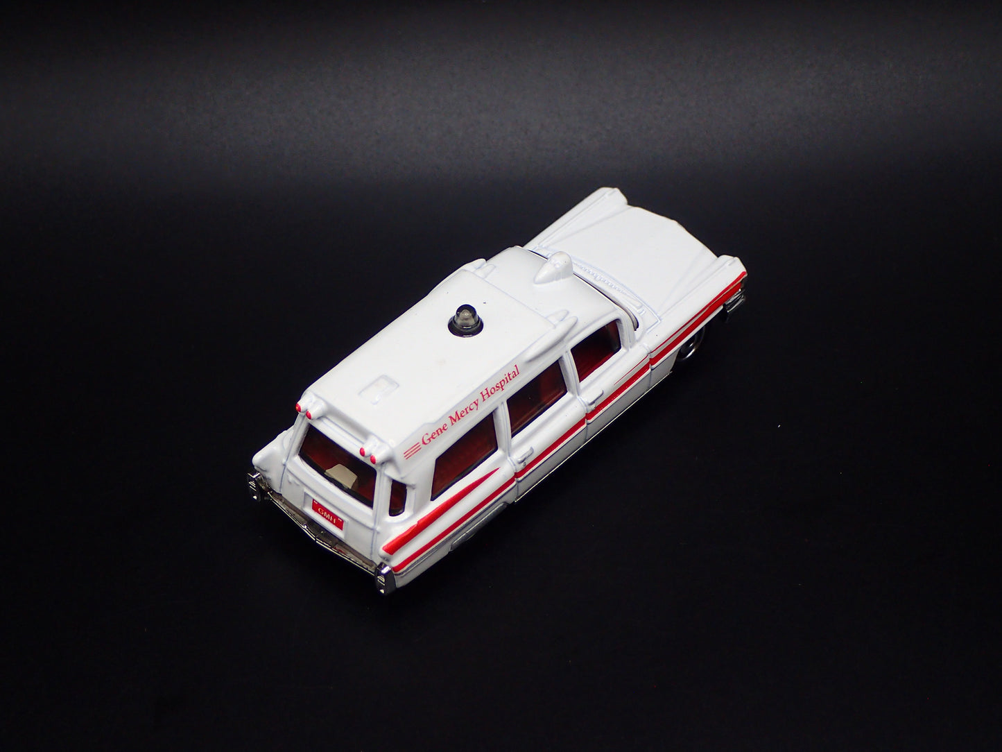 1963 63 CADILLAC AMBULANCE RARE 1:81 COLLECTIBLE DIORAMA DIECAST MODEL CAR