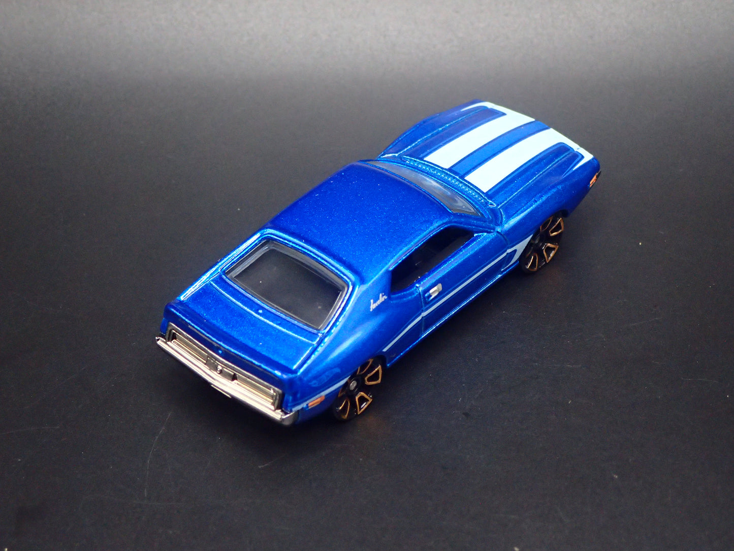 1971 71 AMC JAVELIN AMX RARE 1:64 SCALE COLLECTIBLE DIORAMA DIECAST MODEL CAR