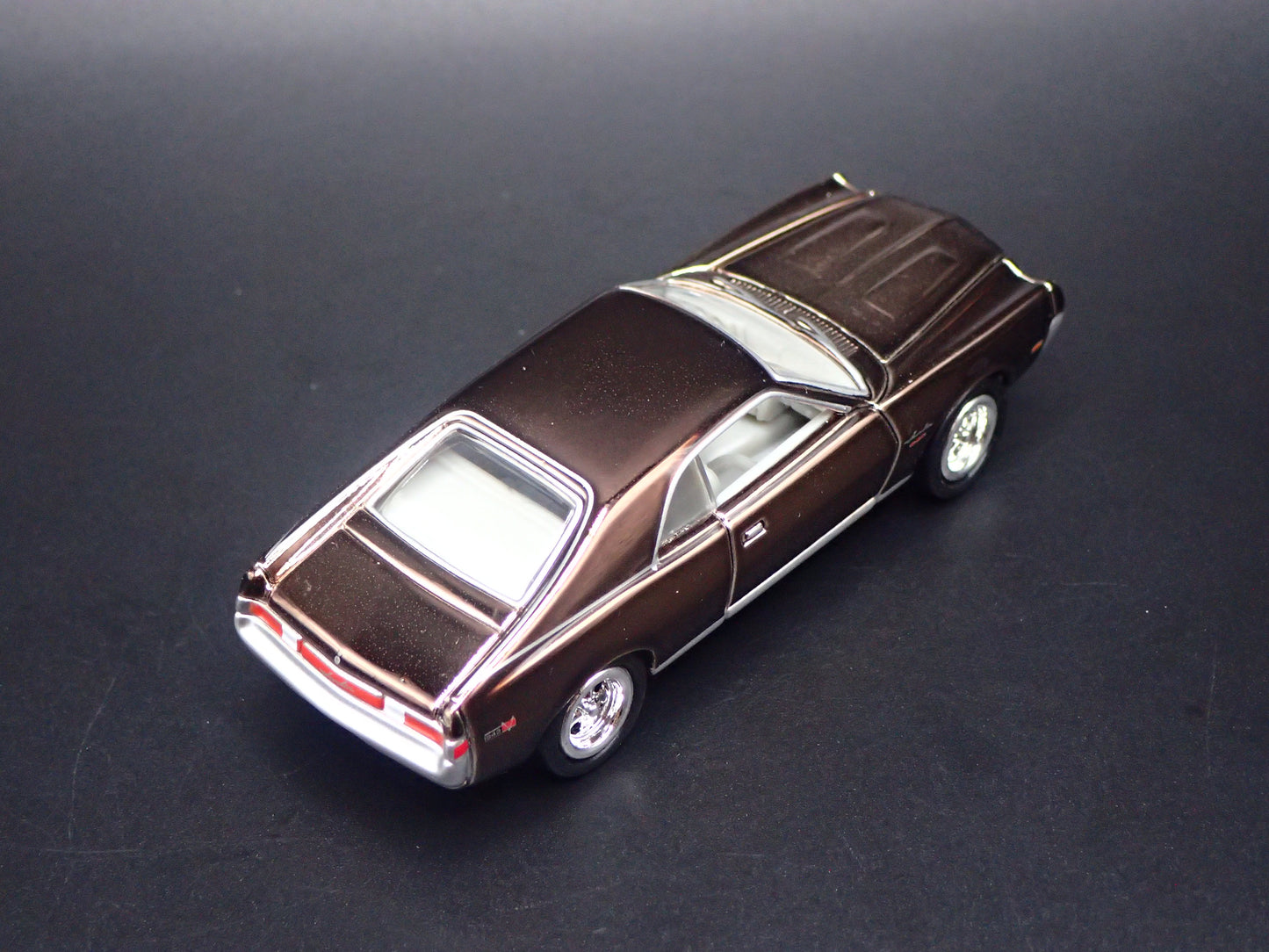 1969 69 AMC JAVELIN MUSCLE CAR CHROME 1:64 SCALE DIORAMA DIECAST MODEL CAR