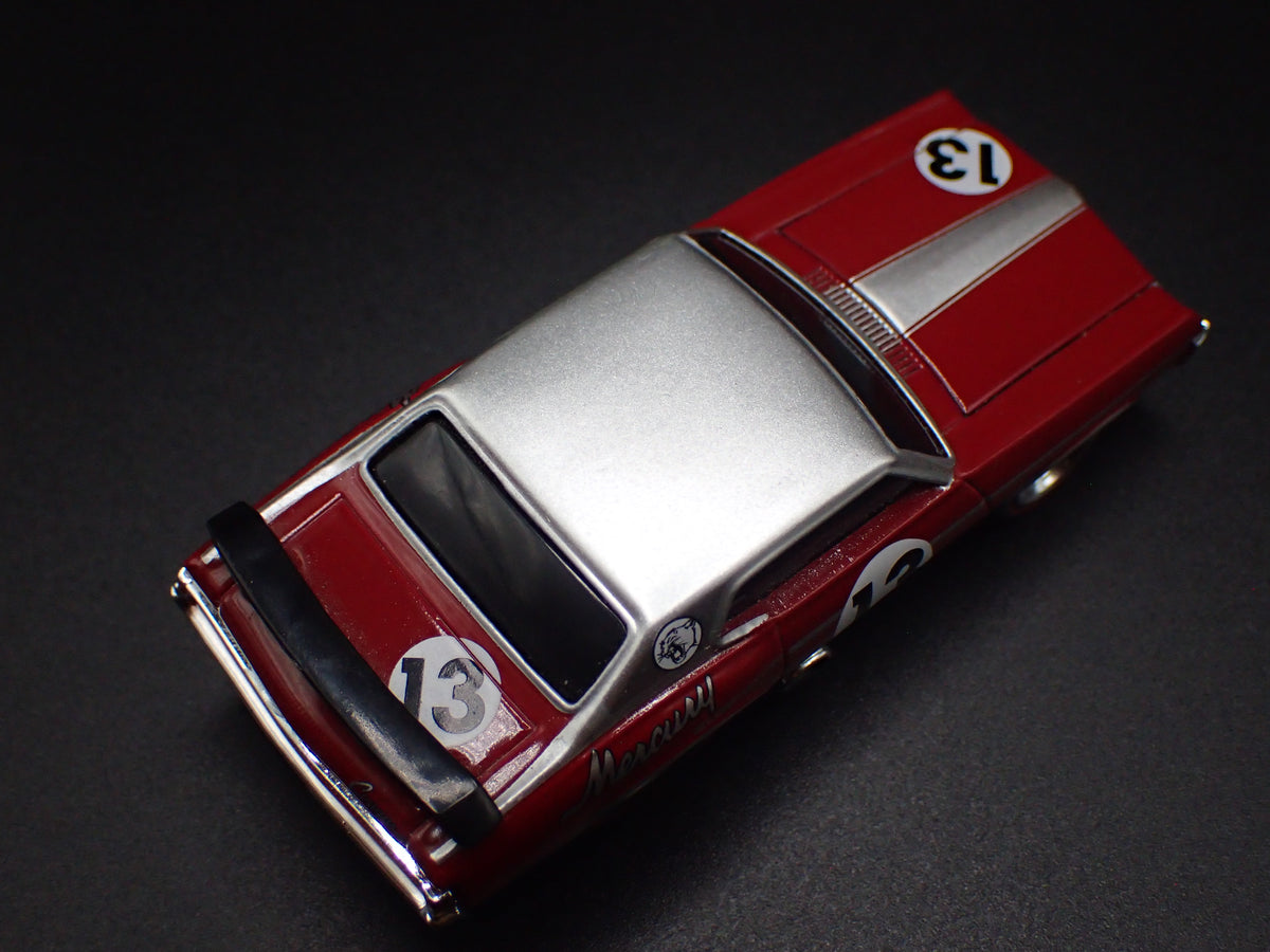1969 69 MERC MERCURY COUGAR BURGUNDY 1:64 SCALE COLLECTIBLE DIECAST MODEL CAR