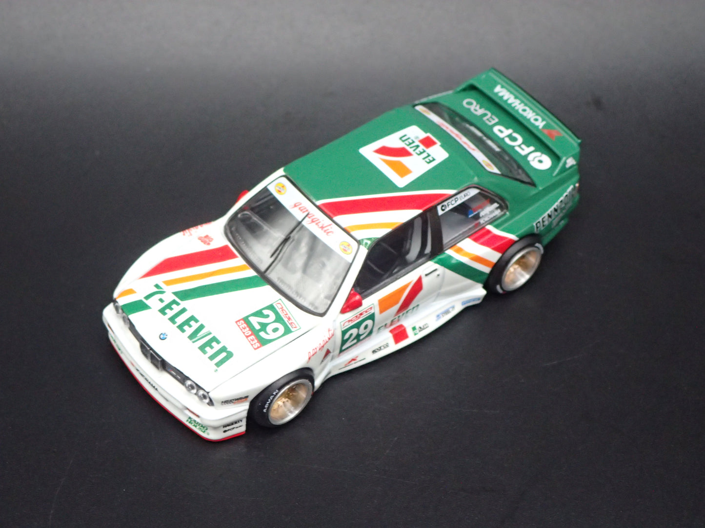 1986-1991 BMW M3 E30 KAIDO GT V1 LARRY CHEN 7/11 1:64 SCALE DIORAMA DIECAST MODEL CAR