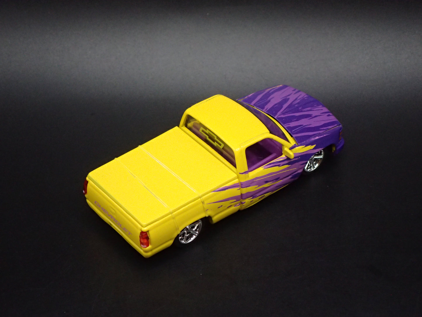1990 CHEVY CHEVROLET C1500 SILVERADO PICKUP TRUCK 1:64 SCALE DIECAST MODEL CAR