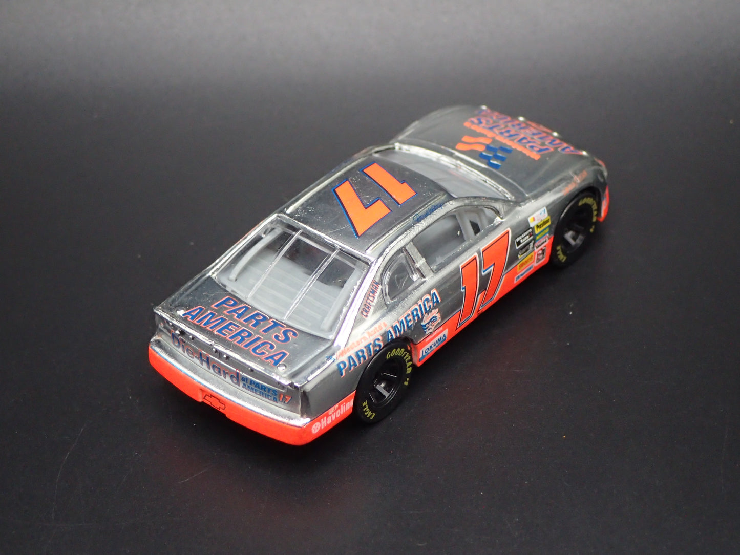 1997 CHEVY CHEVROLET MONTE CARLO DARRELL WALTRIP NASCAR 1:64 SCALE DIECAST CAR