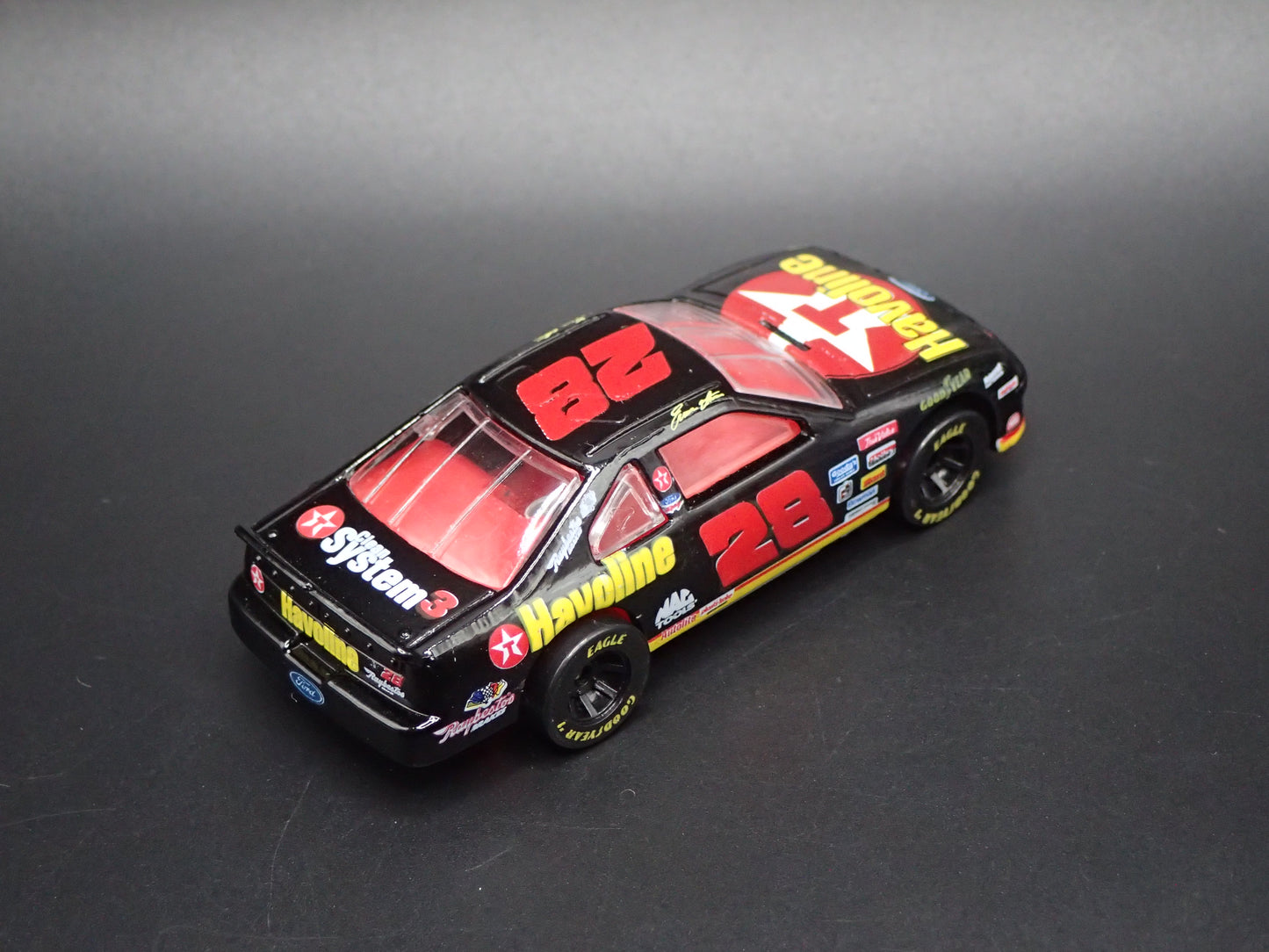 1997 97 FORD THUNDERBIRD 28 ERNIE IRVAN HAVOLINE NASCAR 1:64 SCALE DIECAST CAR