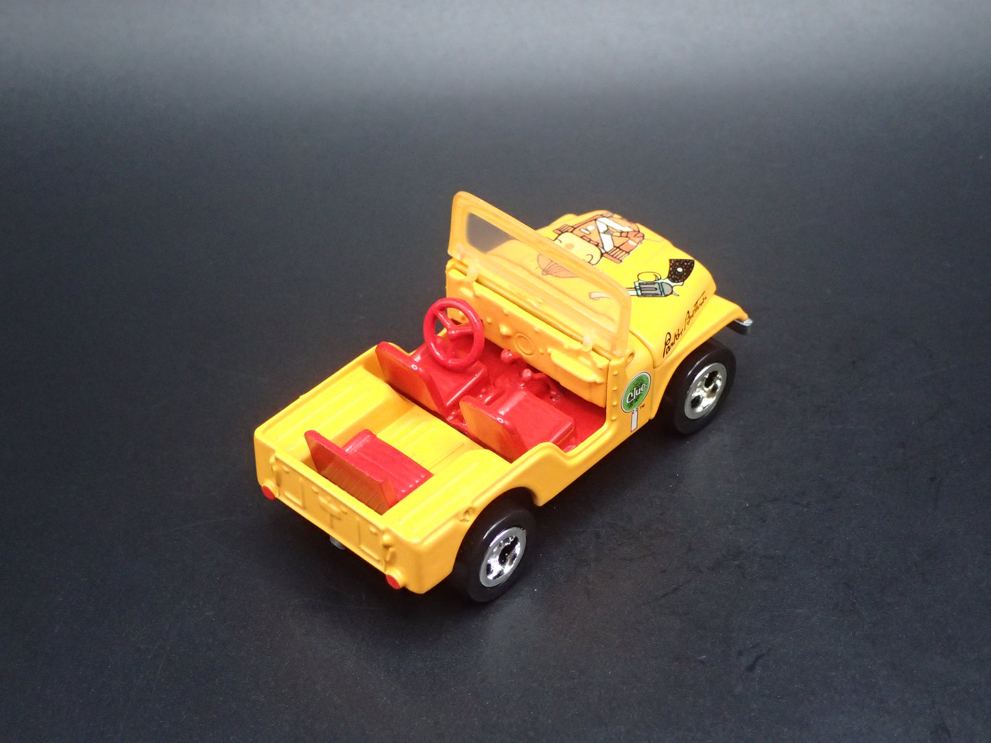 1944-1986 JEEP CJ5 CLUE 1/64 SCALE COLLECTIBLE DIORAMA DIECAST MODEL CAR