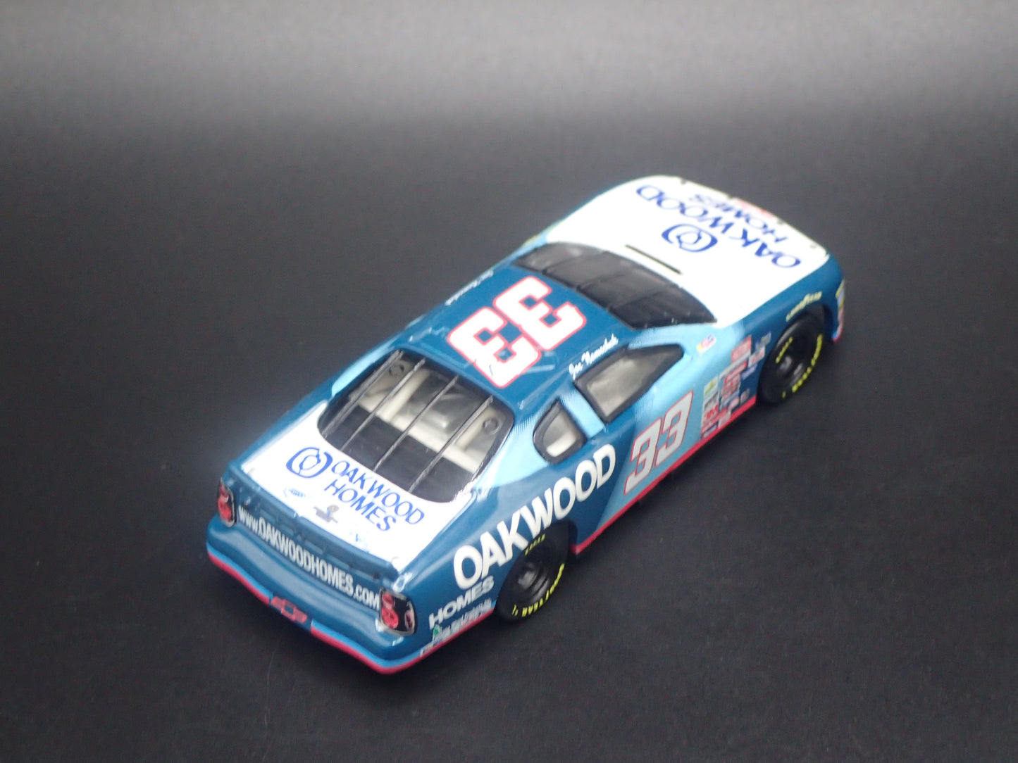2000 CHEVY CHEVROLET MONTE CARLO 33 JOE NEMECHEK NASCAR 1:64 SCALE DIECAST MODEL CAR