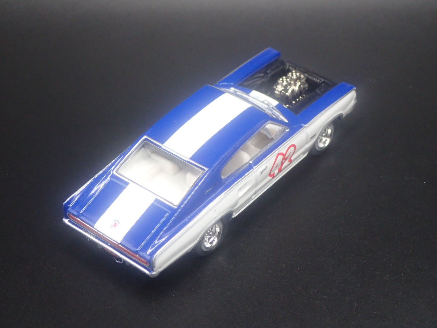 1966 66 DODGE CHARGER WHITE 1:64 SCALE COLLECTIBLE DIORAMA DIECAST MODEL CAR