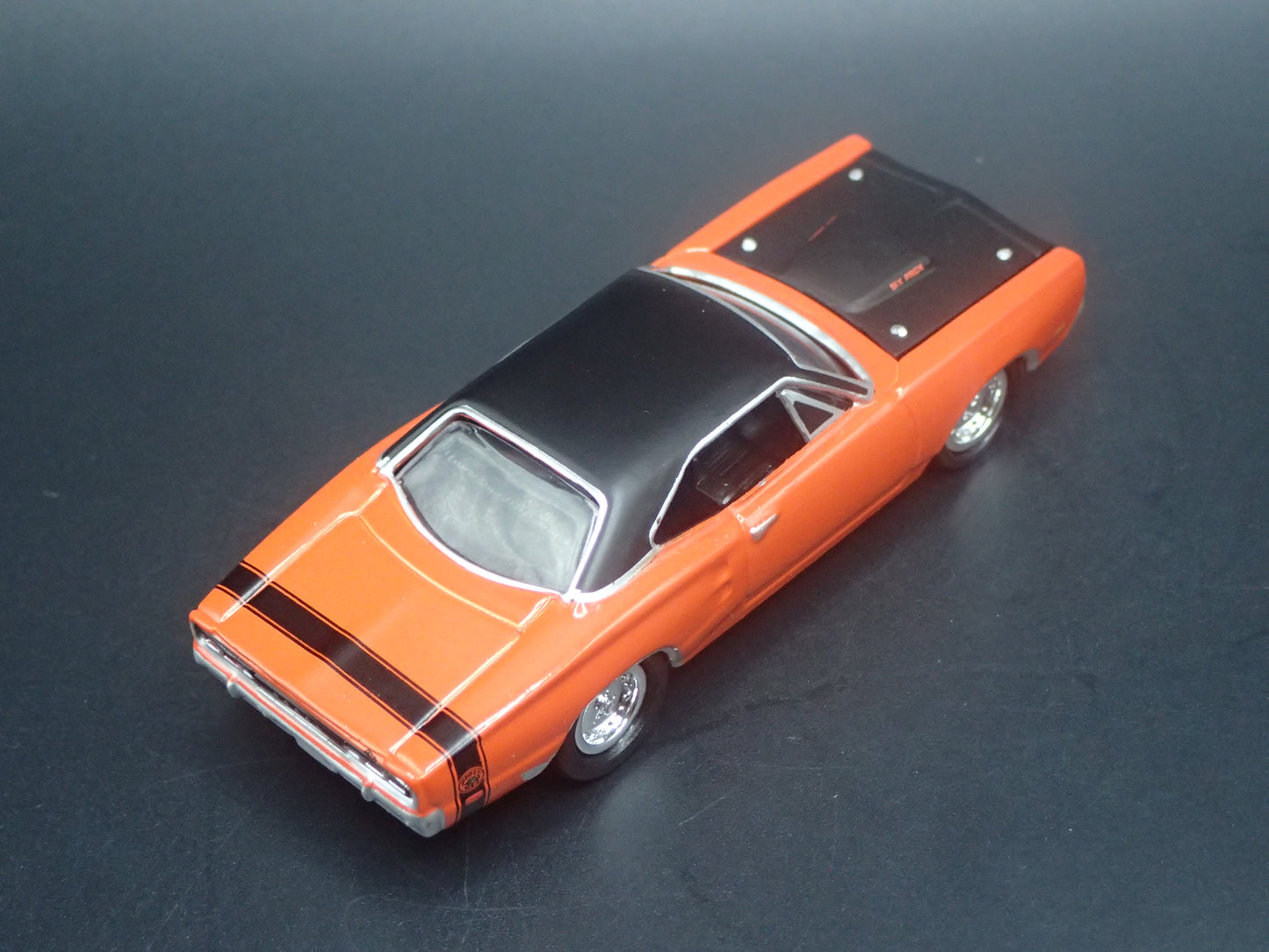 1969 69 DODGE SUPER BEE ORANGE 1:64 SCALE COLLECTIBLE DIECAST MODEL CAR