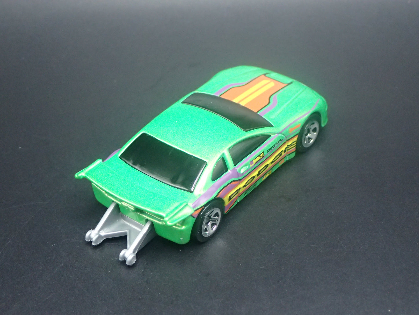 DODGE NEON NHRA DRAG CAR GREEN 1:64 SCALE COLLECTIBLE DIORAMA DIECAST MODEL CAR