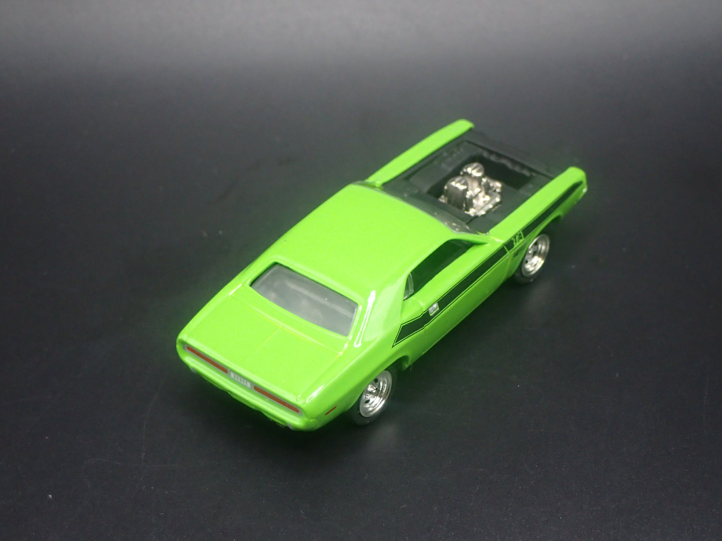 1970 70 DODGE CHALLENGER TA GREEN 1:64 SCALE COLLECTIBLE DIECAST MODEL CAR