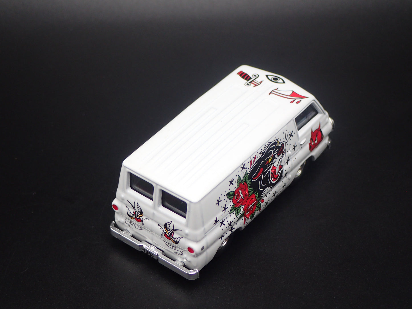1964 64 DODGE A100 PANEL VAN WHITE 1/64 SCALE DIORAMA DIECAST MODEL CAR