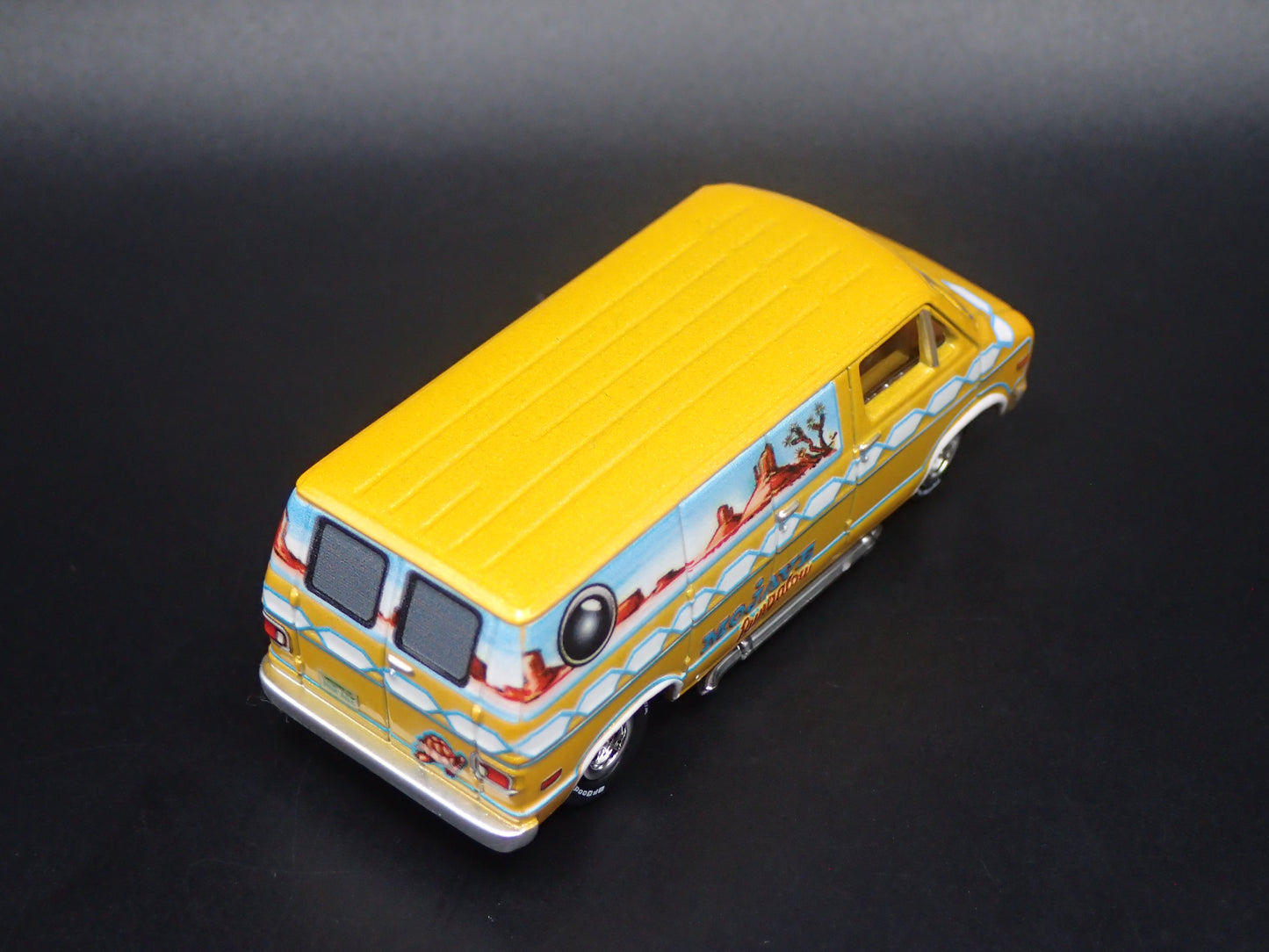 1976 76 DODGE TRADESMAN VAN 1/64 SCALE COLLECTIBLE DIORAMA DIECAST MODEL CAR