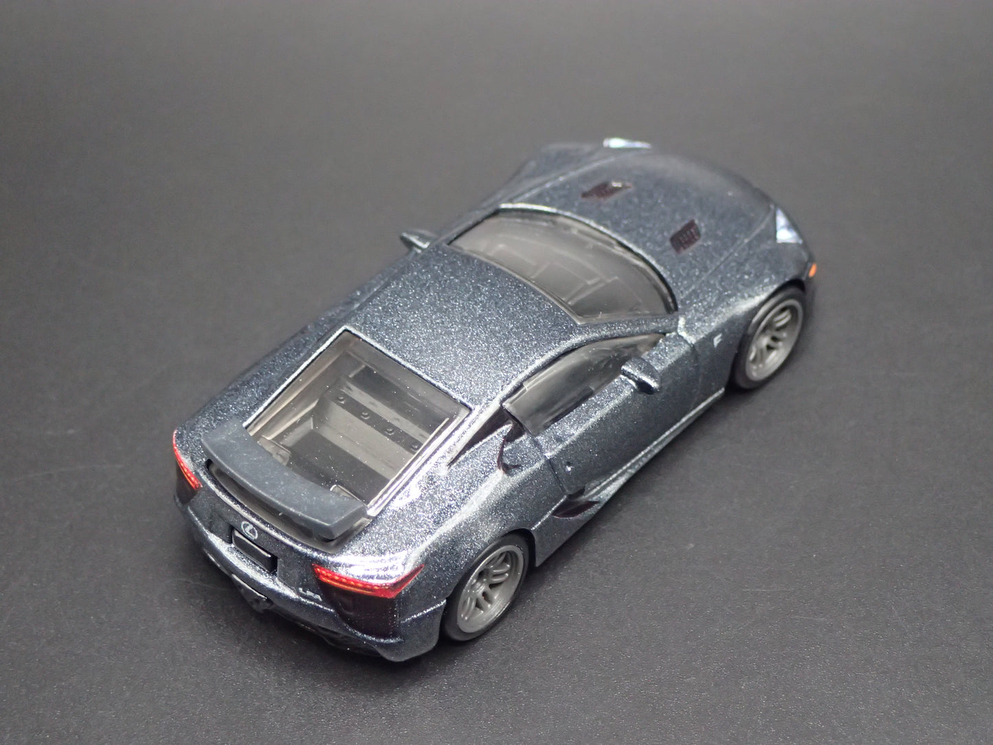 2010-2012 LEXUS LFA SUPER CAR GRAY 1/64 SCALE COLLECTIBLE DIORAMA DIECAST MODEL CAR