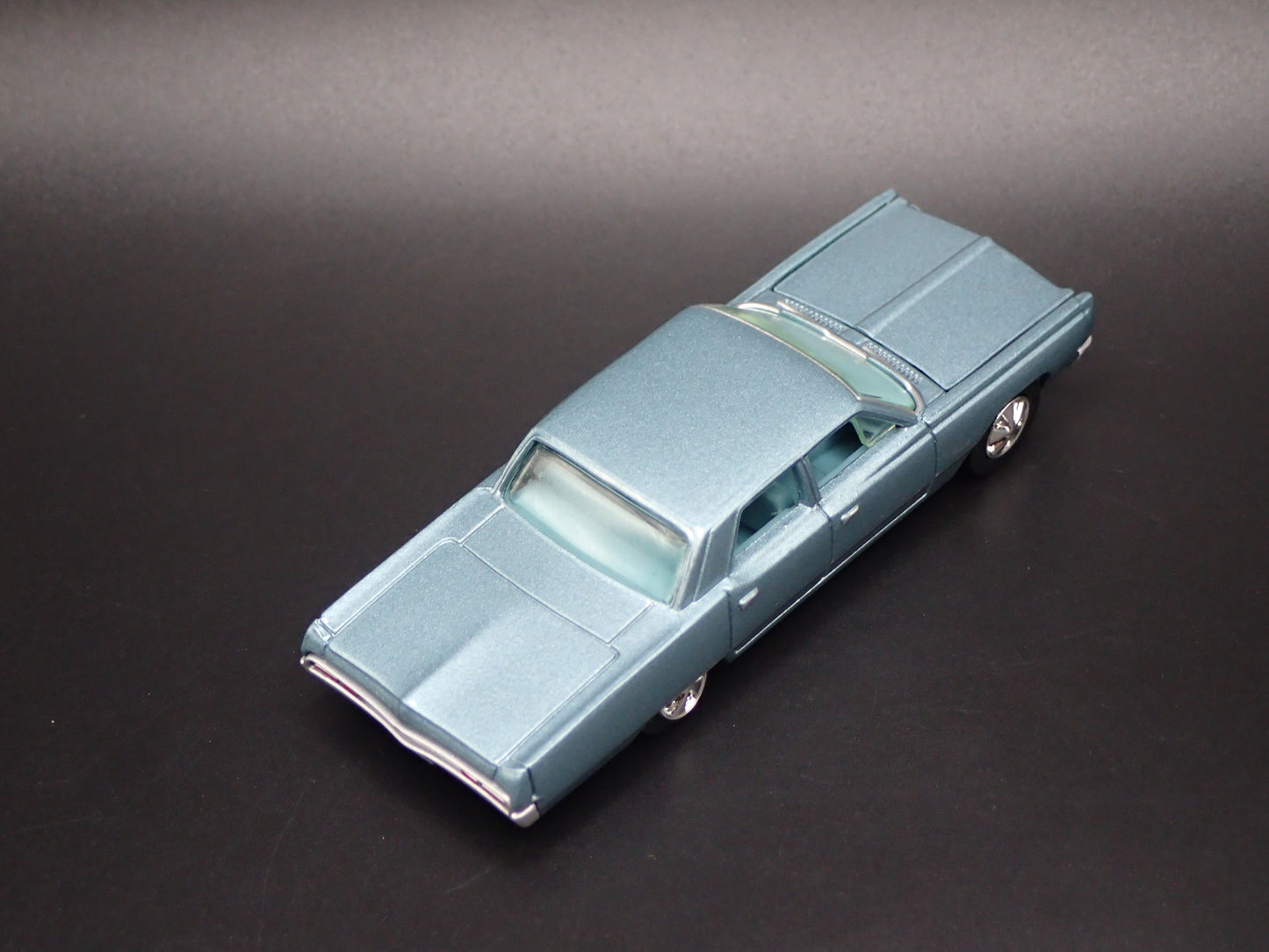 1967 67 PLYMOUTH FURY 4 FOUR DOOR BLUE 1/64 SCALE DIORAMA DIECAST MODEL CAR