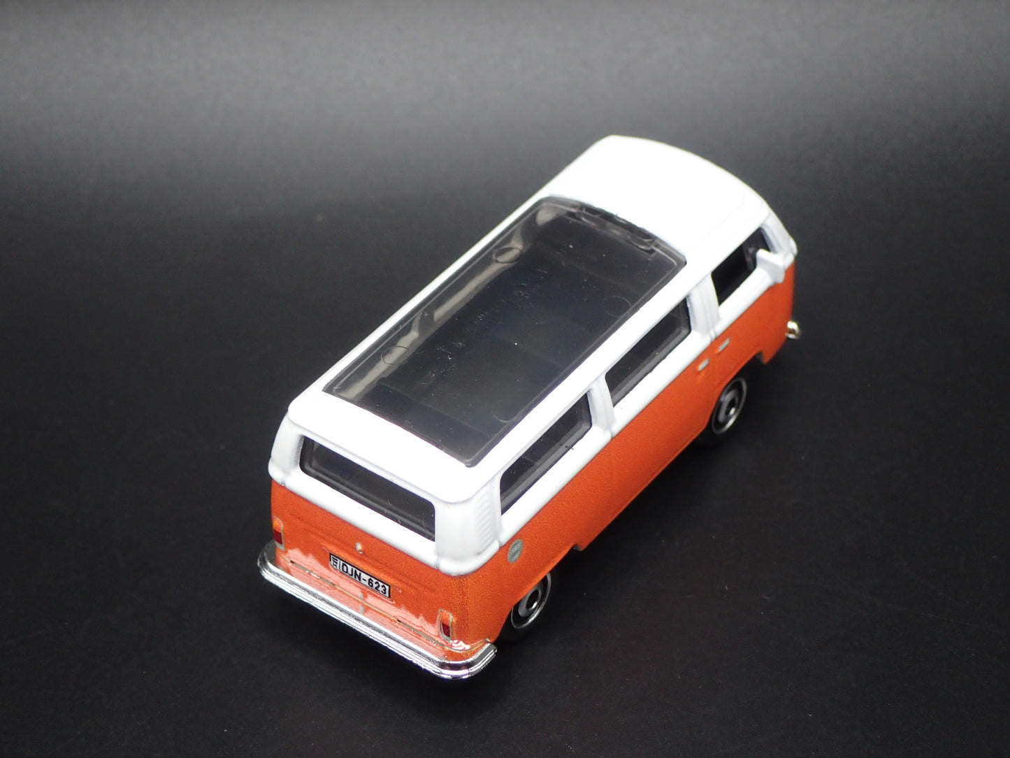 1967-1979 VW VOLKSWAGEN TYPE 2 T2 BUS 1/64 SCALE COLLECTIBLE DIECAST MODEL CAR