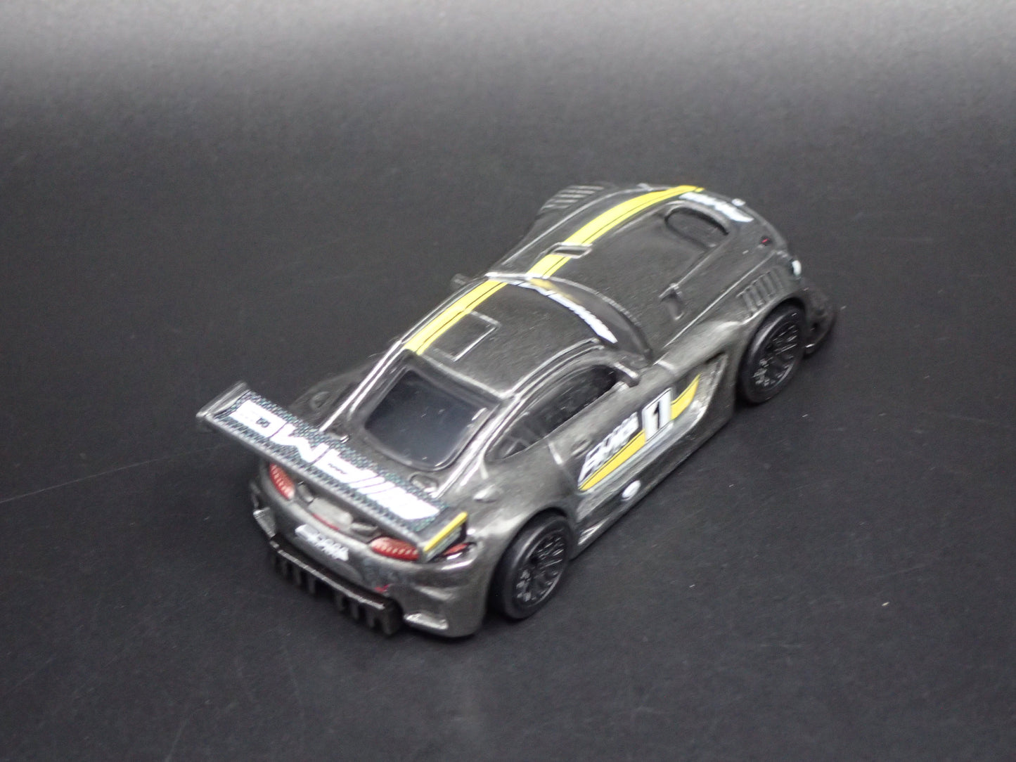 2016 16 MERCEDES-BENZ AMG GT3 RACE CAR 1:64 SCALE COLLECTIBLE DIECAST MODEL CAR