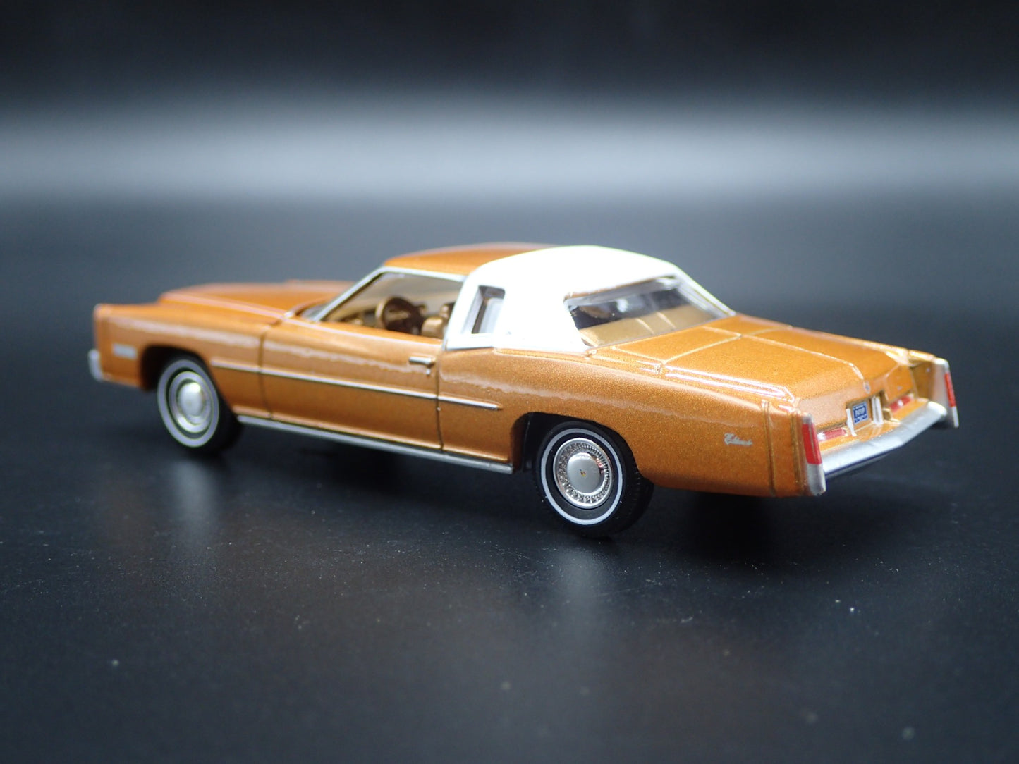 1975 75 CADDY CADILLAC ELDORADO 1:64 SCALE COLLECTIBLE DIORAMA DIECAST MODEL CAR