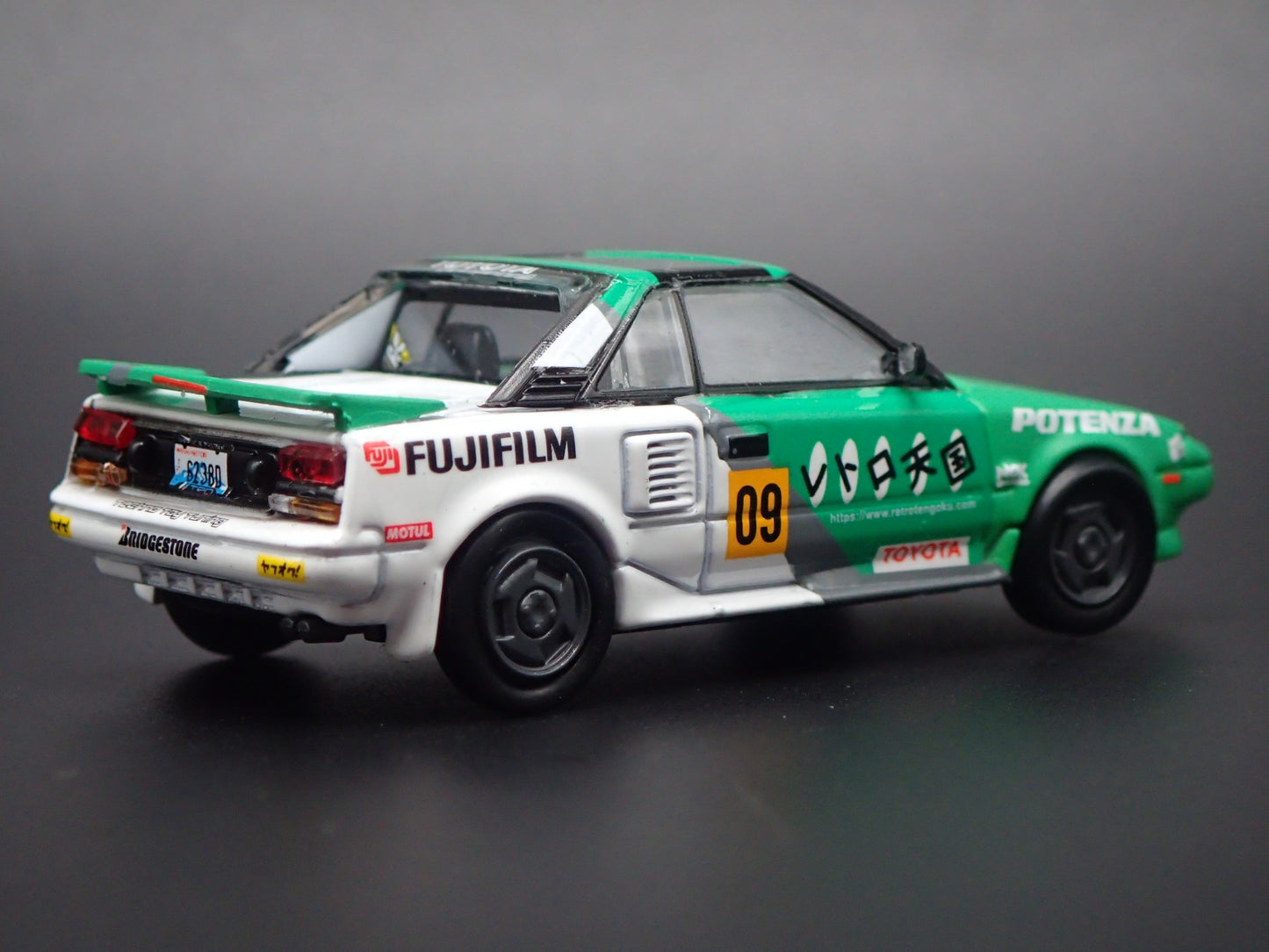 1984-1989 TOYOTA MR2 MK1 AWII FUJIFILM 1/64 SCALE DIORAMA DIECAST MODEL CAR