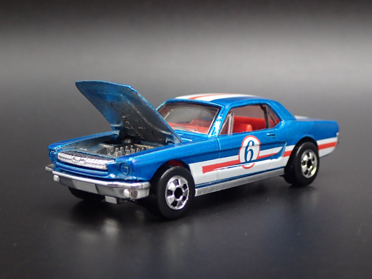 1965 65 FORD MUSTANG COUPE RARE 1:64 SCALE COLLECTIBLE DIORAMA DIECAST MODEL CAR-Burning Rubber Toy Company