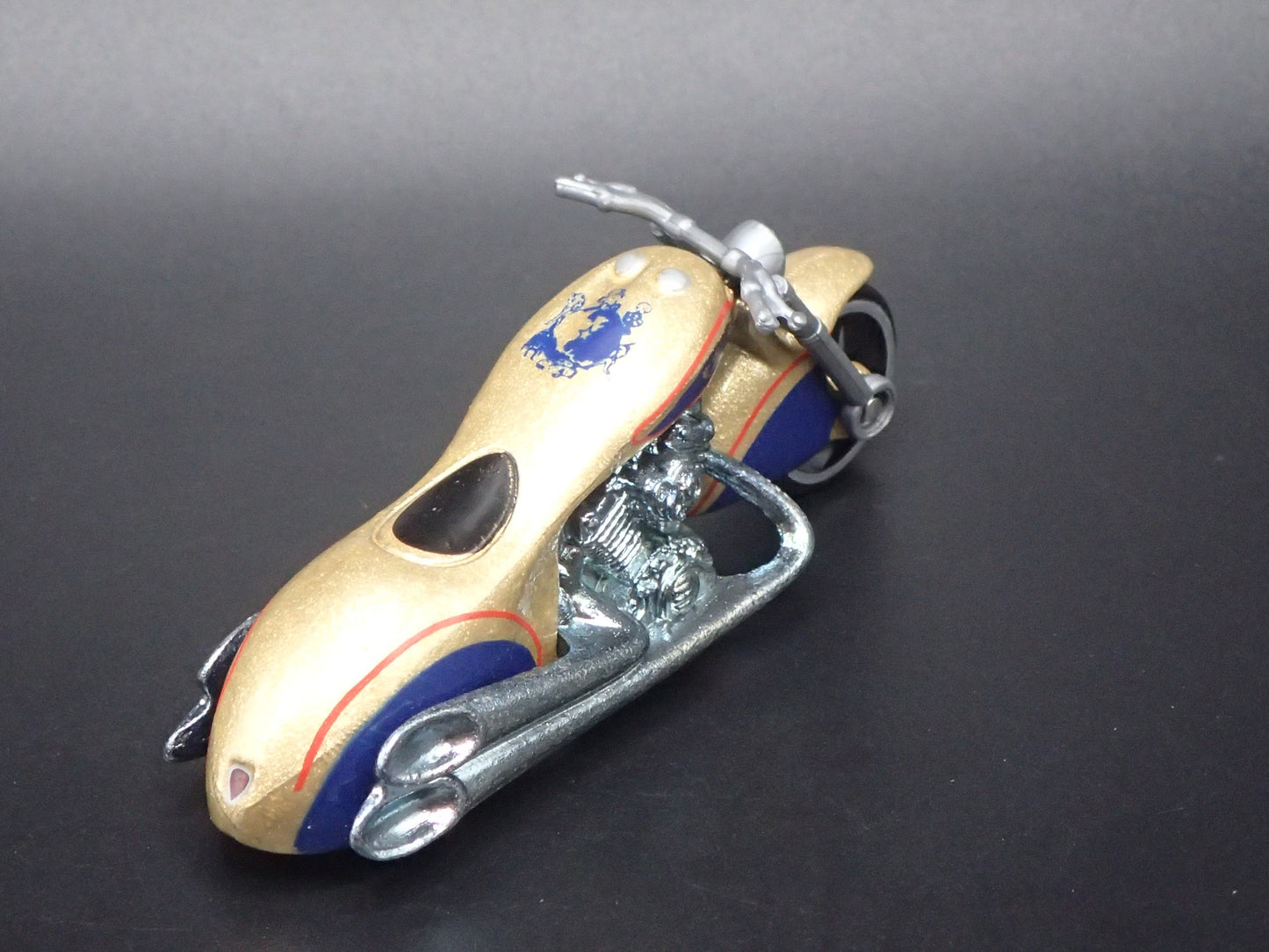BLAST LANE MOTORCYCLE HOT WHEELS GOLD 1:64 HW SCALE DIORAMA DIECAST MODEL CAR