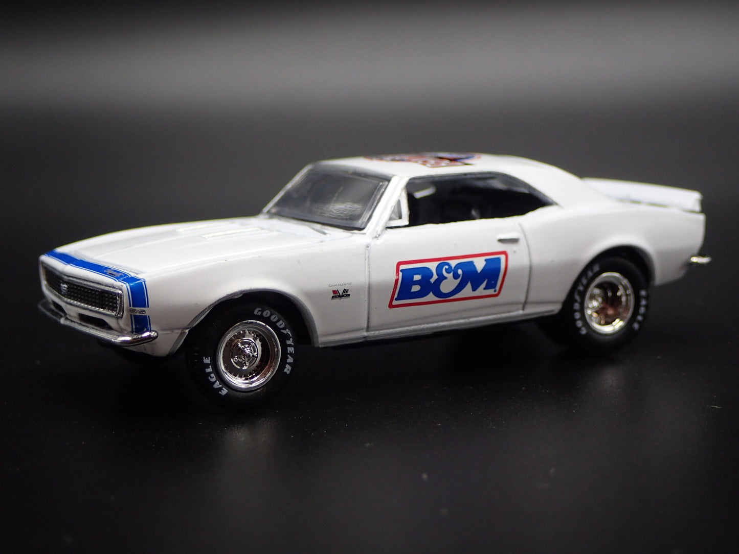 1967 67 CHEVY CHEVROLET CAMARO RS/SS 396 B&M WHITE 1:64 SCALE DIECAST MODEL CAR