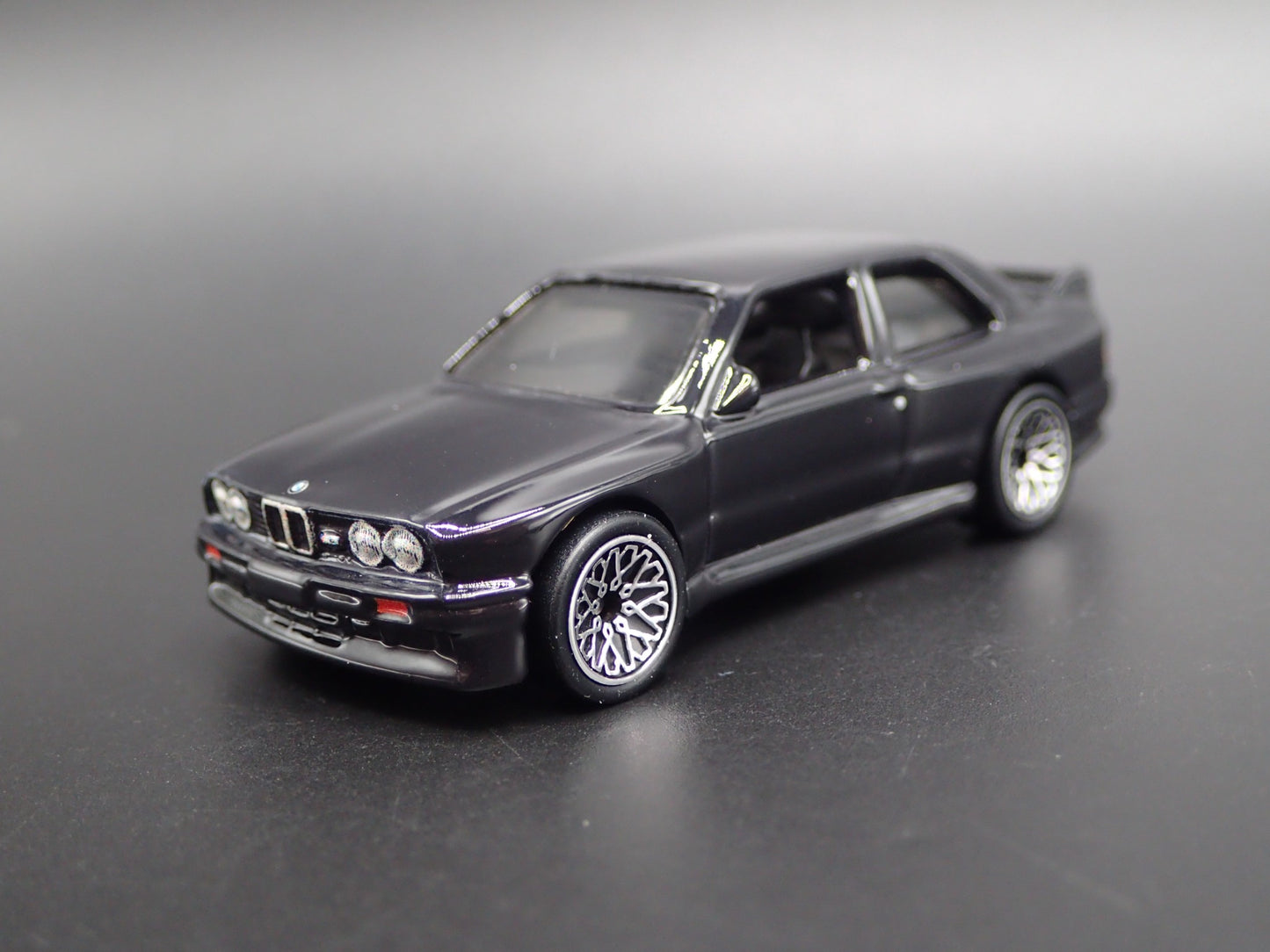 1986-1991 BMW M3 E30 STATION WAGON RED 1:64 SCALE COLLECTIBLE DIECAST MODEL CAR