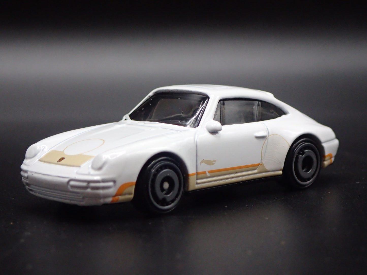 1993-1998 PORSCHE CARRERA 993 WHITE 1:64 SCALE COLLECTIBLE DIECAST MODEL CAR