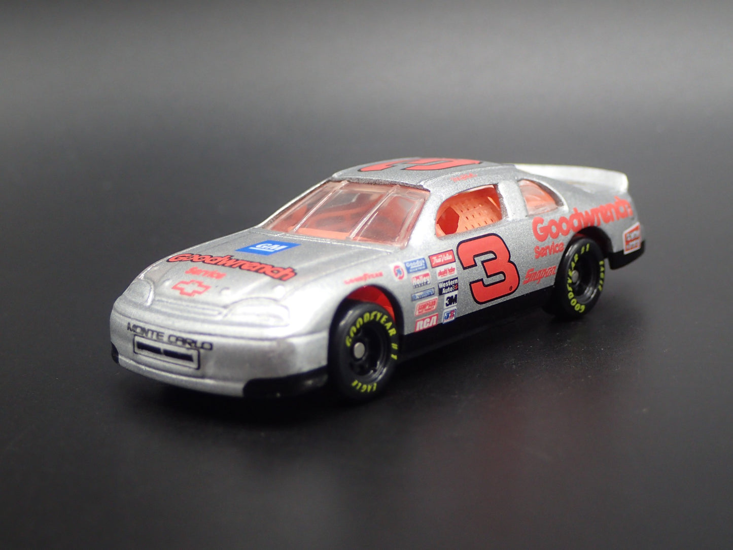 1995 95 CHEVROLET MONTE CARLO EARNHARDT GOODWRENCH 1:64 SCALE DIECAST MODEL CAR