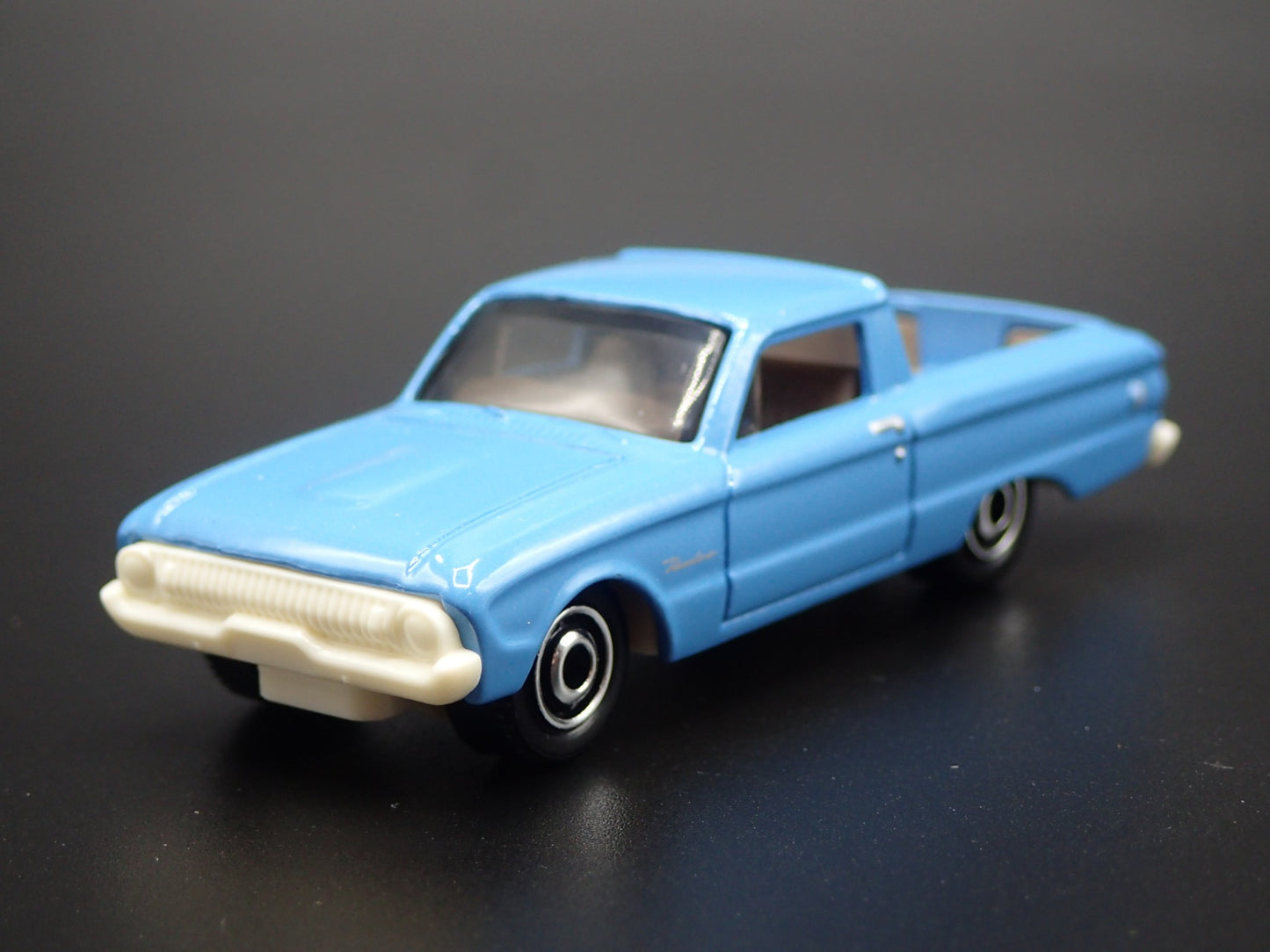 1961 61 FORD RANCHERO PICKUP TRUCK BLUE 1:64 SCALE DIORAMA DIECAST MODEL CAR