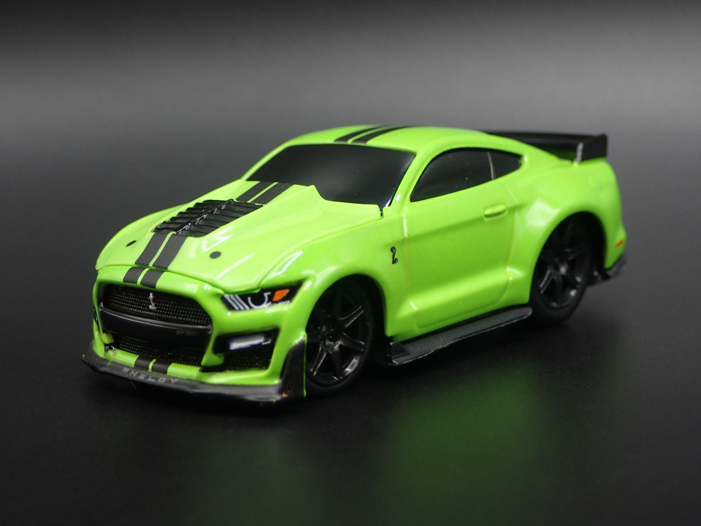 2015-2023 FORD MUSTANG SHELBY GT500 GREEN 1/64 SCALE DIORAMA DIECAST MODEL CAR
