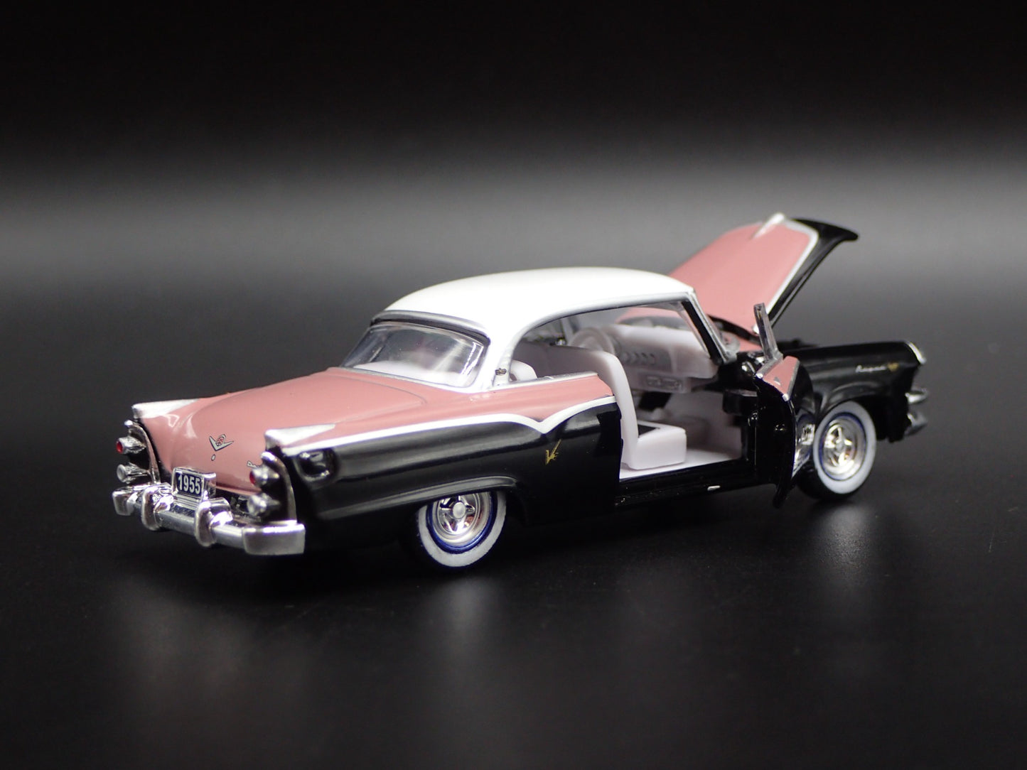 1955 55 DODGE ROYAL LANCER RARE 1/64 SCALE COLLECTIBLE DIORAMA DIECAST MODEL CAR